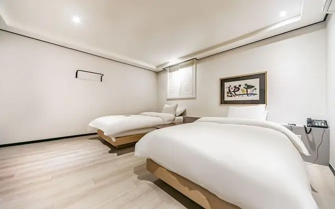 Oda (Shared twin bed room B (single + sing)