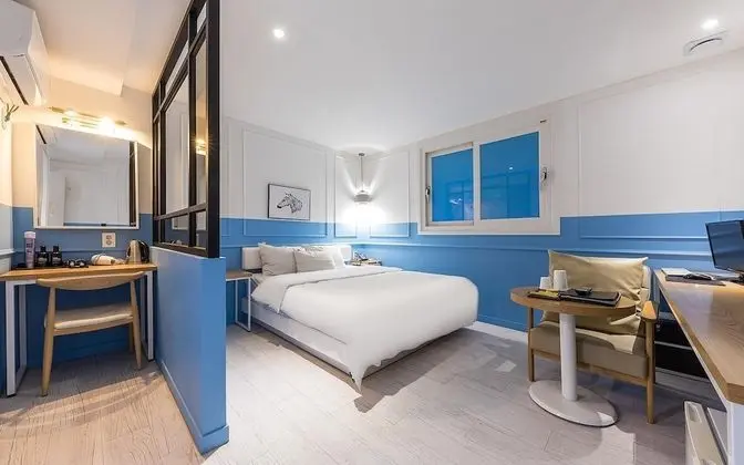 Oda (Premium (Netflix viewing available))