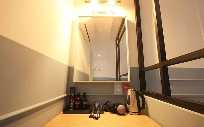 Oda (Premium (Netflix viewing available))