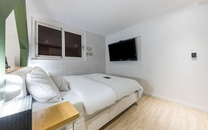 Oda (Premium (Netflix viewing available))