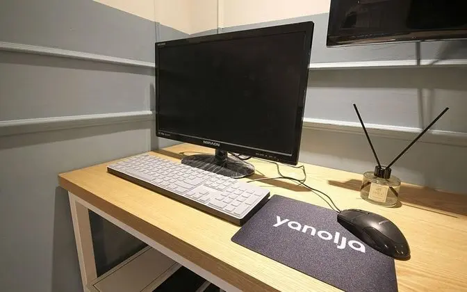 Oda (Premium (Netflix viewing available))