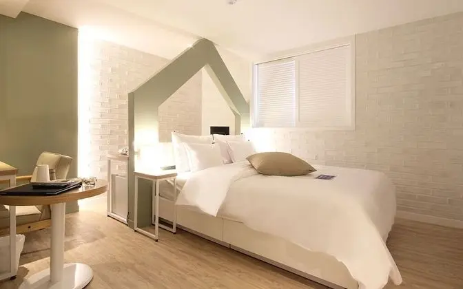 Oda (Premium (Netflix viewing available))