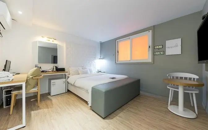 Oda (Standard (Netflix viewing available))