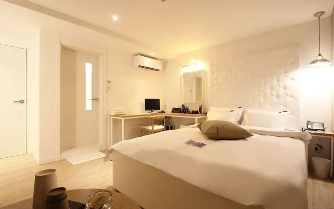 Oda (Standard (Netflix viewing available))