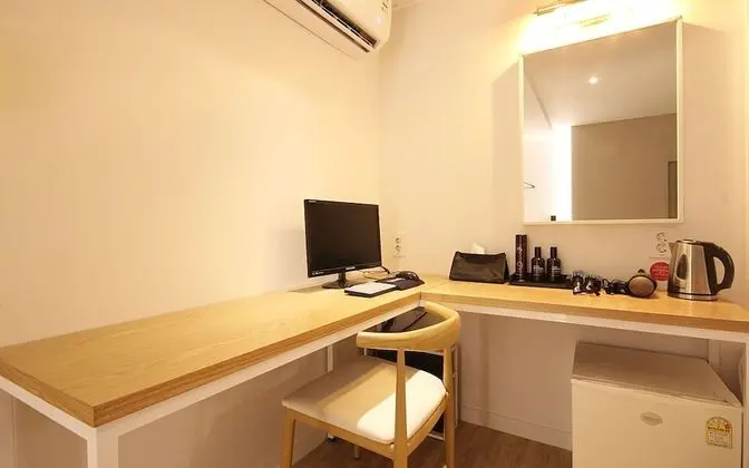 Oda (Standard (Netflix viewing available))