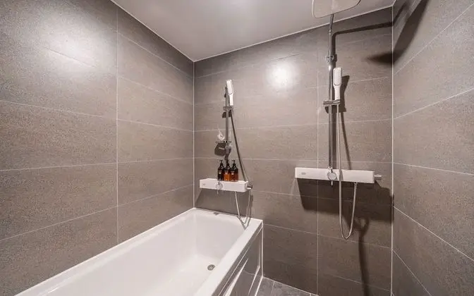 Oda (Home- Suite 2PC (Safety disinfection )