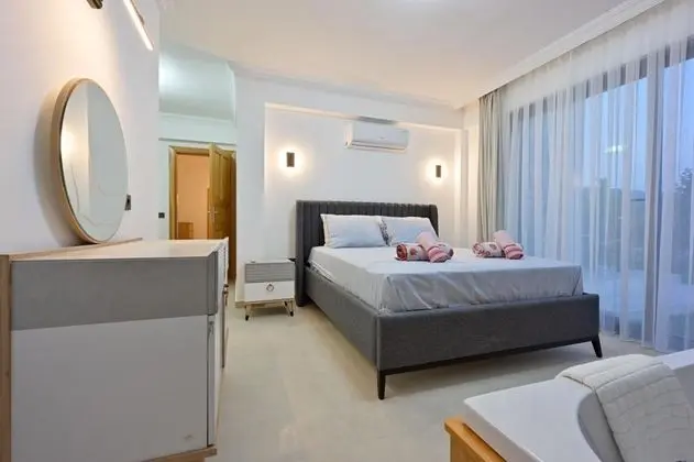 Villa, Bahçe Manzaralı