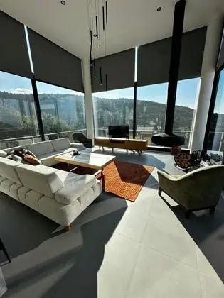 Villa, Deniz ve Doğa Manzaralı, Şömineli