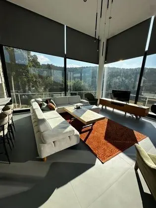 Villa, Deniz ve Doğa Manzaralı, Şömineli
