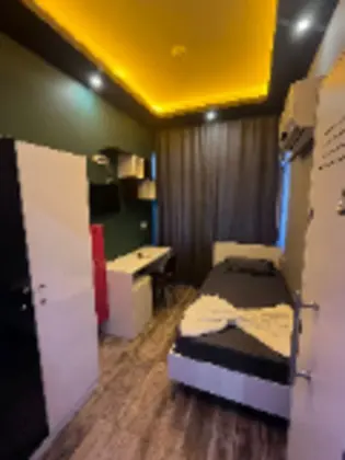 Tek Kişilik, Kara Manzaralı