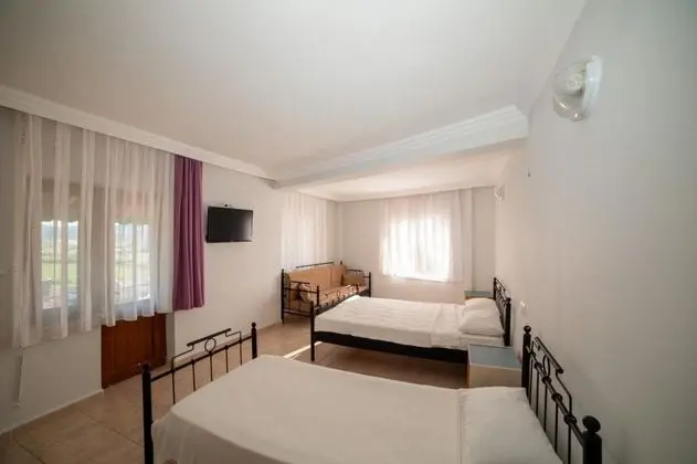 Standart Üç Kişilik Oda, Deniz Manzaralı, Balkonlu