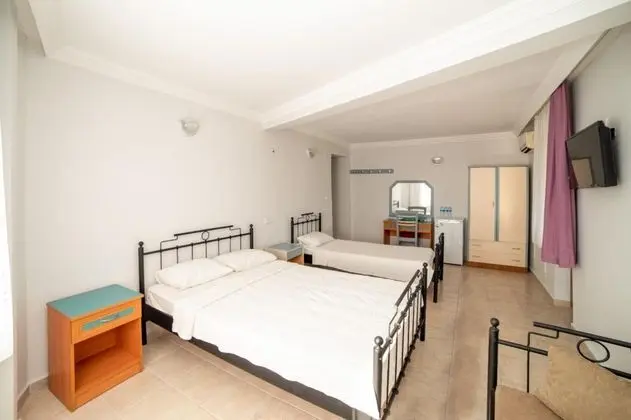 Standart Üç Kişilik Oda, Deniz Manzaralı, Balkonlu