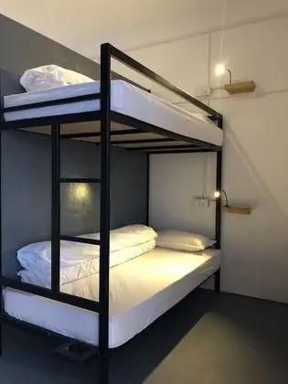 Busy Yak 16 Beds Mixed Dorm