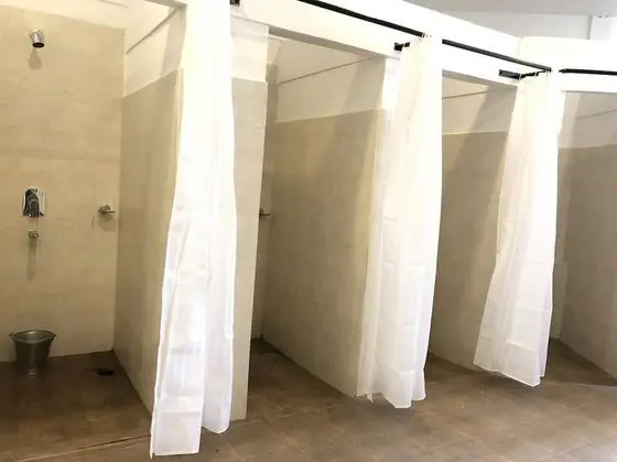 Busy Yak 16 Beds Mixed Dorm