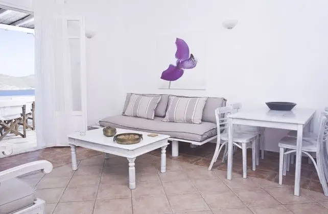 Myconian Sea View Suite