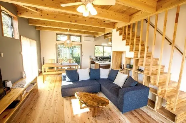 Ev, Sigara İçilmez (Private Vacation Home)