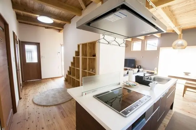 Ev, Sigara İçilmez (Private Vacation Home)