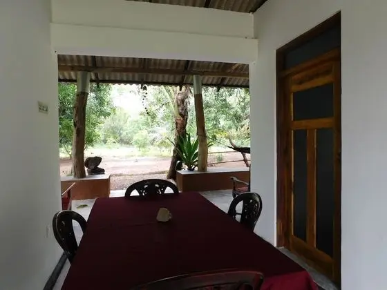 Luxury Tek Büyük Yataklı Oda, 2 Yatak Odası, Sigara İçilebilir, Bahçe Manzaralı