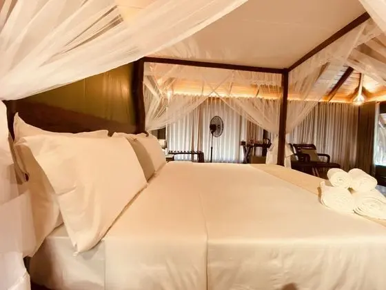 Luxury Çadır, 1 En Büyük (King) Boy Yatak, Sigara İçilmez, Göl Manzaralı