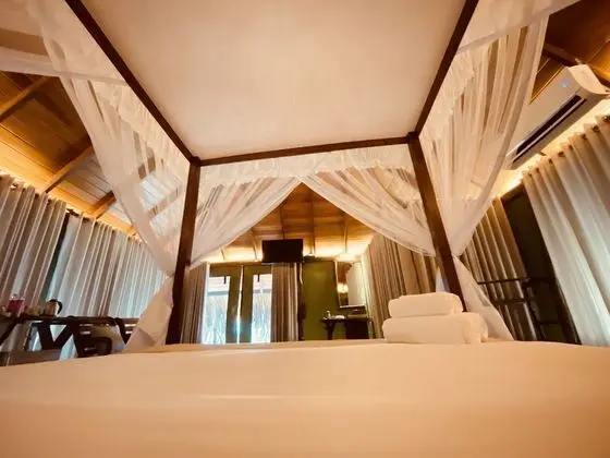 Luxury Çadır, 1 En Büyük (King) Boy Yatak, Sigara İçilmez, Göl Manzaralı