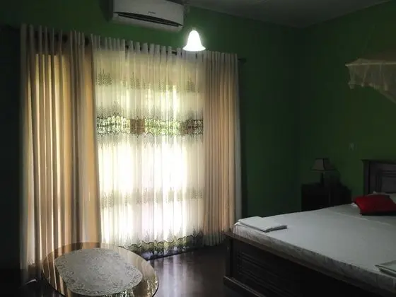 Deluxe Tek Büyük Yataklı Oda, Bahçe Manzaralı