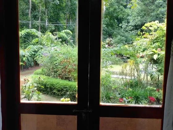 Deluxe Tek Büyük Yataklı Oda, Bahçe Manzaralı