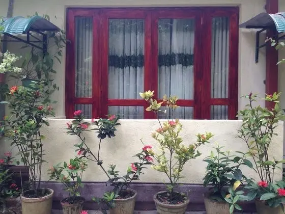 Deluxe Tek Büyük Yataklı Oda, Bahçe Manzaralı