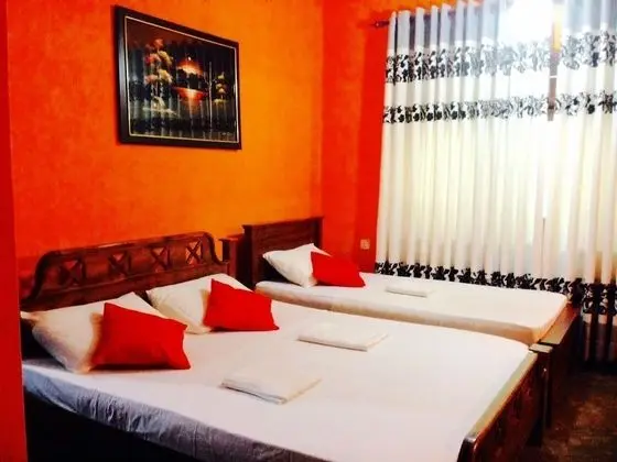 Deluxe Üç Kişilik Oda, Bahçe Manzaralı