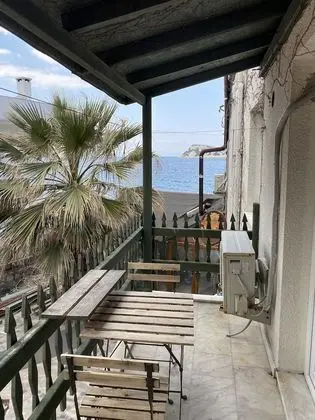 Bahçe Cephe Oda