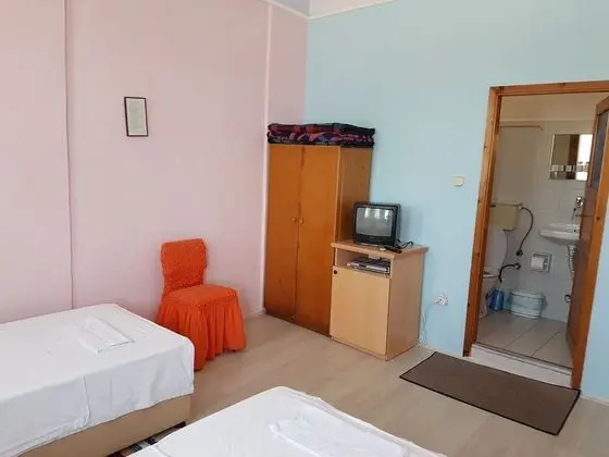 Üç Kişilik Oda