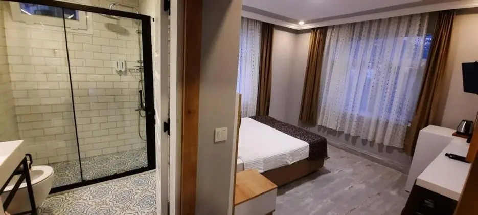 Standart Oda, Kısmi Deniz Manzaralı, Ortak Teraslı