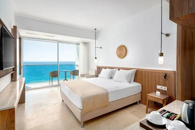https://images.etstur.com/files/images/hotelImages/TR/213561/l/Yalihan-Una-Oda-386002.jpg