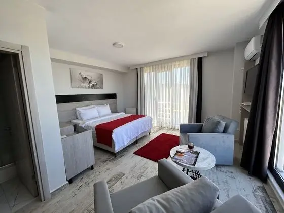 Deluxe Room with Sea View