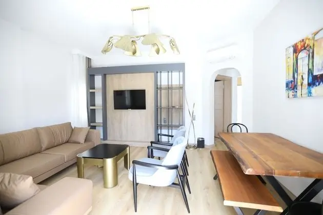 Grand Suite Custom Oda