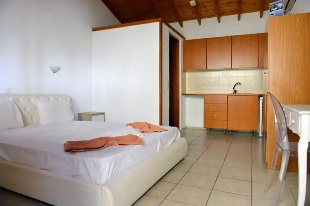 Comfort Stüdyo, Havuz Manzaralı