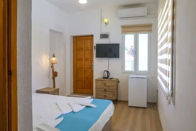 Standard Tek Büyük Yataklı Oda