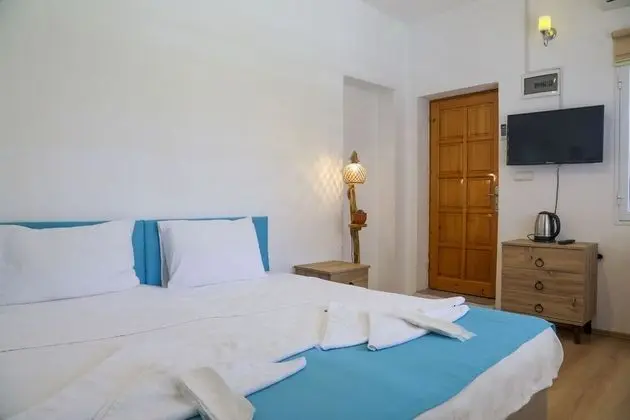 Standard Tek Büyük Yataklı Oda