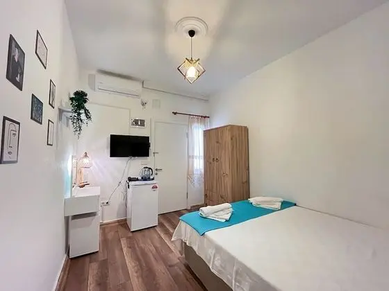 Standard Tek Büyük Yataklı Oda
