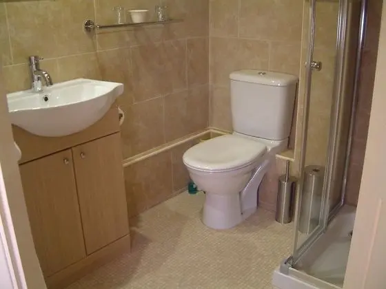 Tek Büyük Yataklı Oda, Banyolu/Duşlu