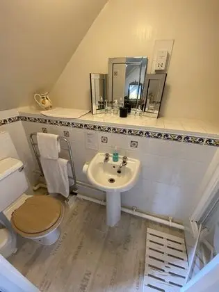 Tek Büyük Yataklı Oda, Banyolu/Duşlu