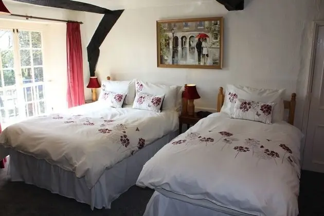 Üç Kişilik Oda, Banyolu/Duşlu