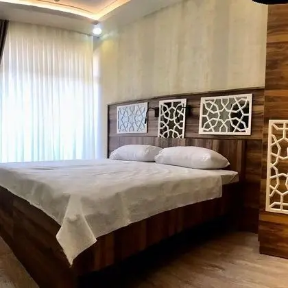 Standart Oda, Sokak Manzaralı, Balkonlu
