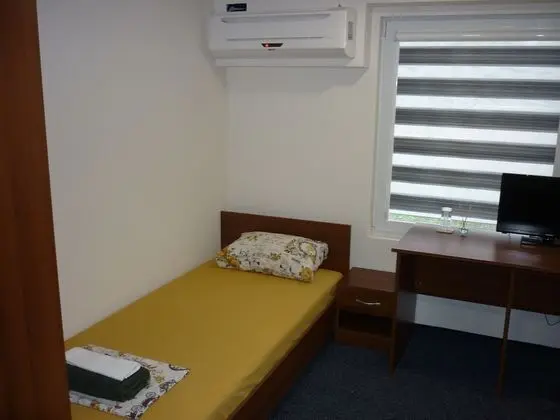 Standard Tek Büyük veya İki Ayrı Yataklı Oda