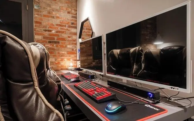 Oda (Deluxe/couple PC (Wavve Netflix GTX10)