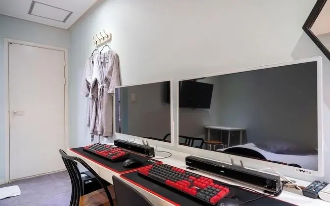 Oda (Deluxe/couple PC (Wavve Netflix GTX10)