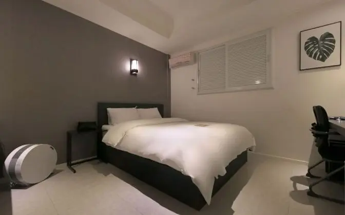 Premium Double Room (Battle PC/Extra Fee for 2+ Nights including Weekend or National Holidays)