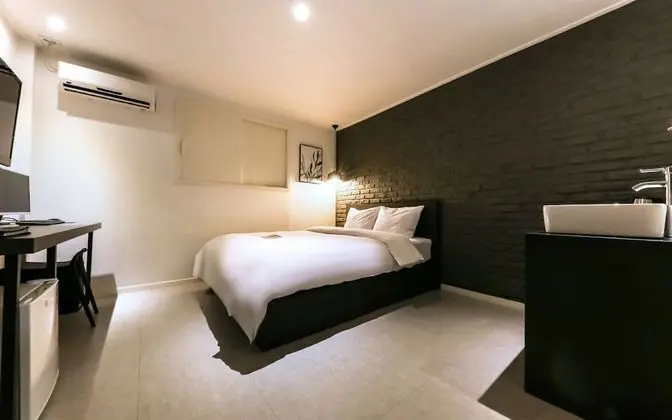Standard Double Room (Extra Fee for 2+ Nights including Weekend or National Holidays)
