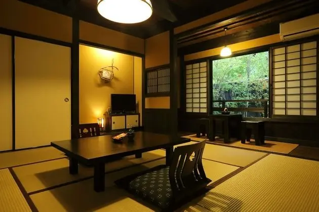 Traditional Oda (Open-air Bath, For 3 people)
