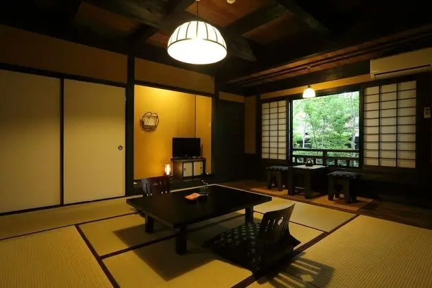 Traditional Oda (Open-air Bath, For 3 people)