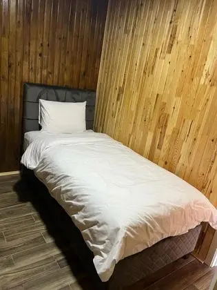 Aile Suiti, Dağ Manzaralı